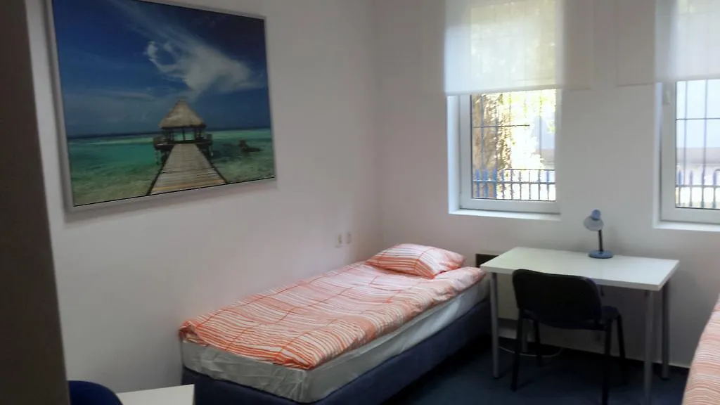 Erasmus House Pansiyon Varşova Hostel